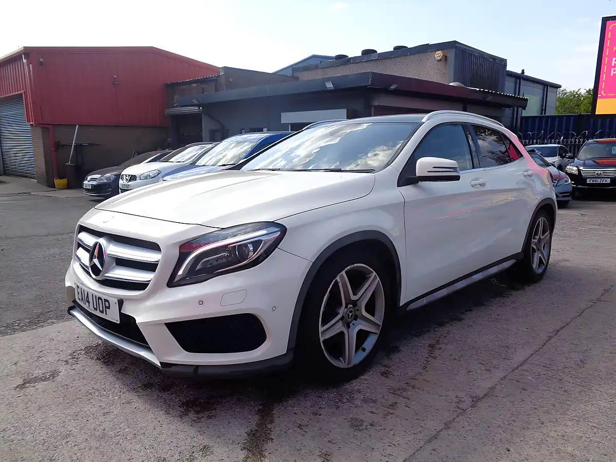 Used 2014 Mercedes-Benz Gla AMG Line White - Interior and Exterior details 7