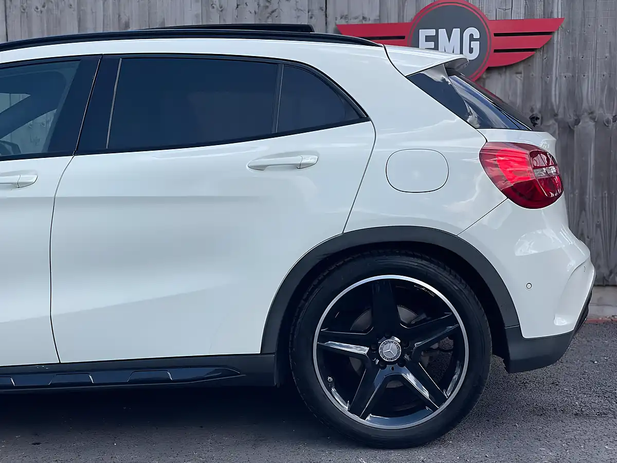 Used 2014 Mercedes-Benz Gla AMG Line White - Interior and Exterior details 12