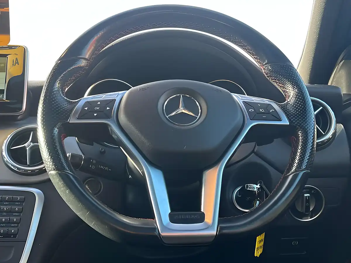 Used 2014 Mercedes-Benz Gla Grey - Interior and Exterior details 10