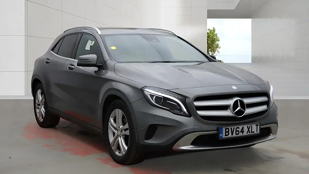 Used 2014 Mercedes-Benz Gla Se Grey - Front View