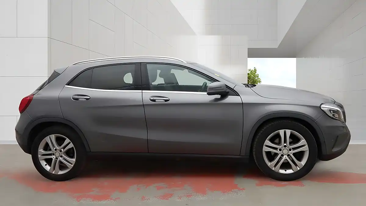 Used 2014 Mercedes-Benz Gla Se Grey - Interior and Exterior details 5