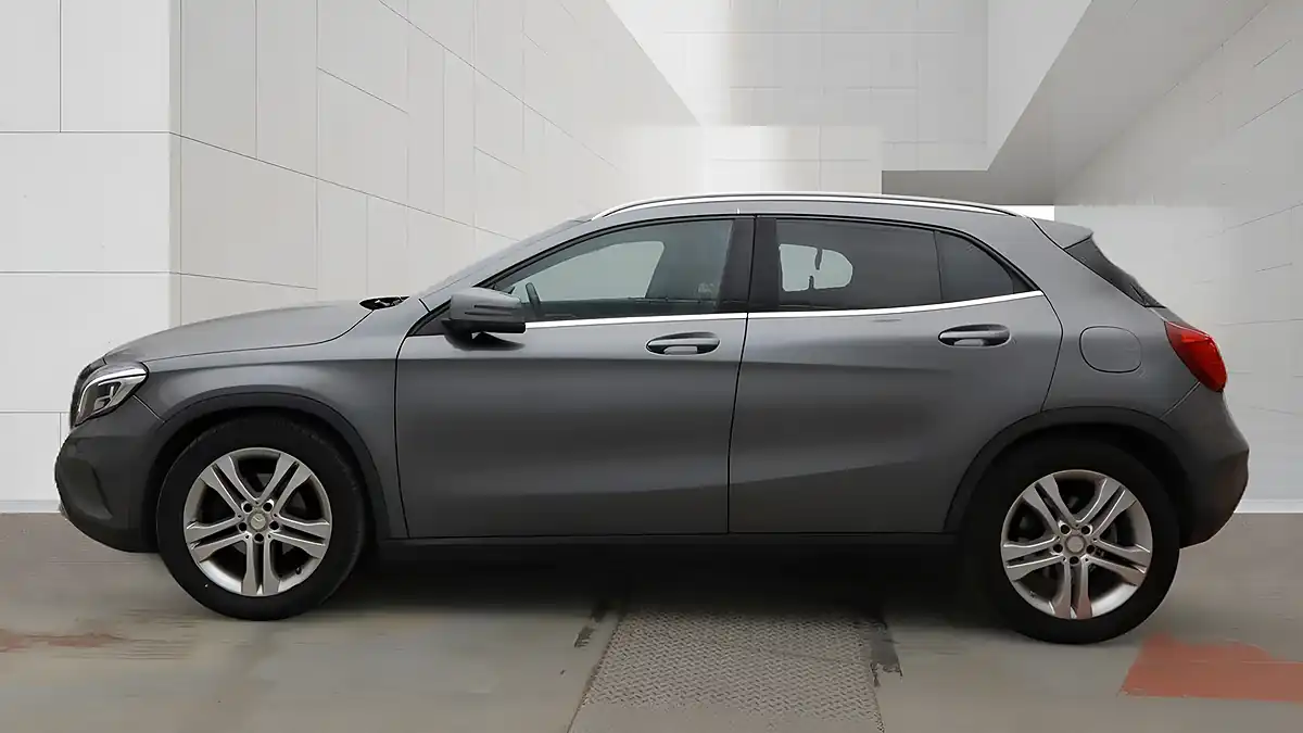 Used 2014 Mercedes-Benz Gla Se Grey - Interior and Exterior details 6