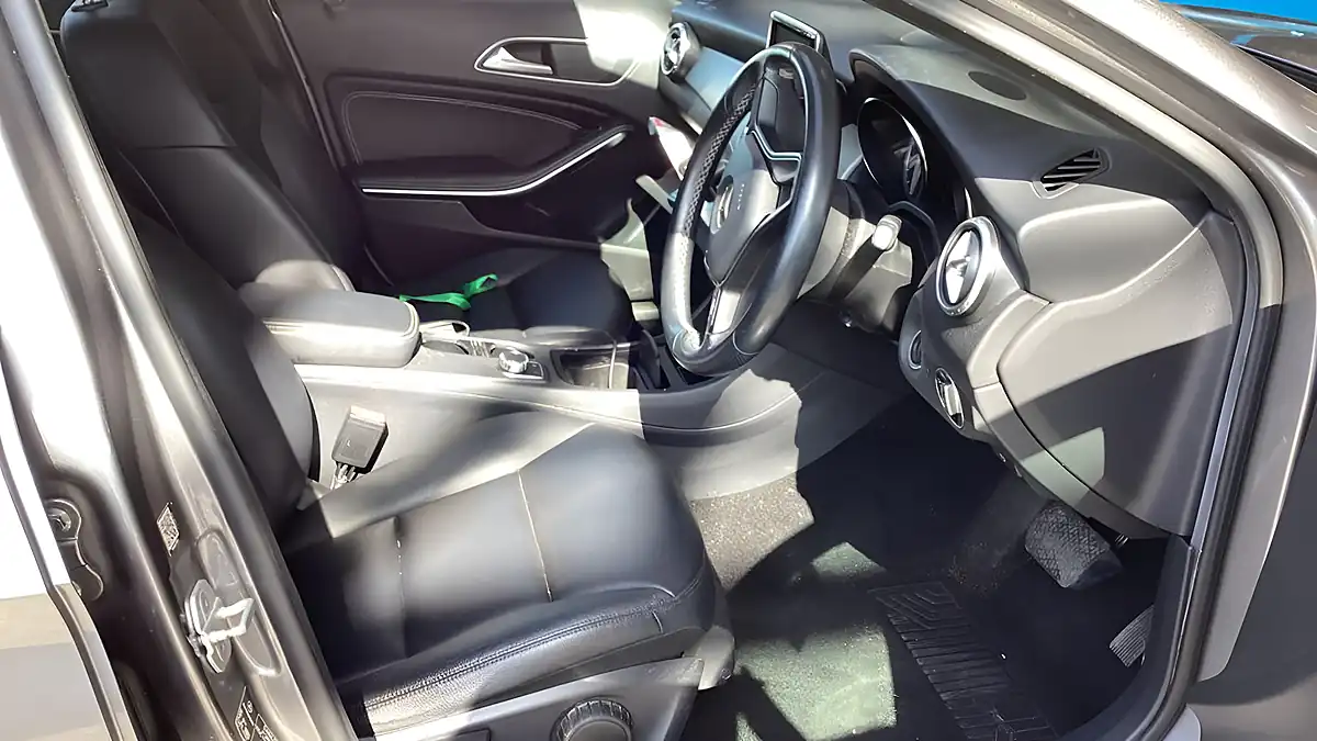 Used 2014 Mercedes-Benz Gla Se Grey - Interior and Exterior details 9