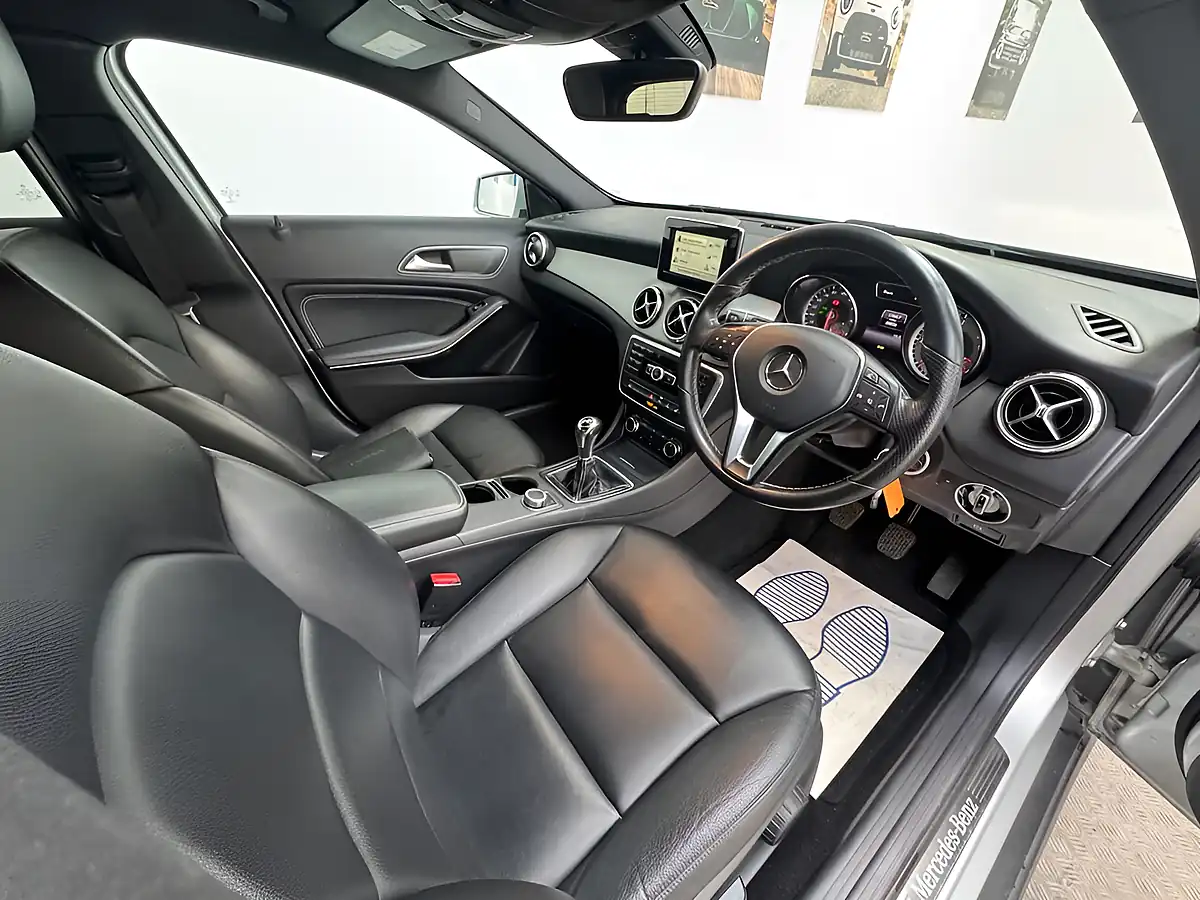 Used 2014 Mercedes-Benz Gla Se Silver - Interior and Exterior details 10