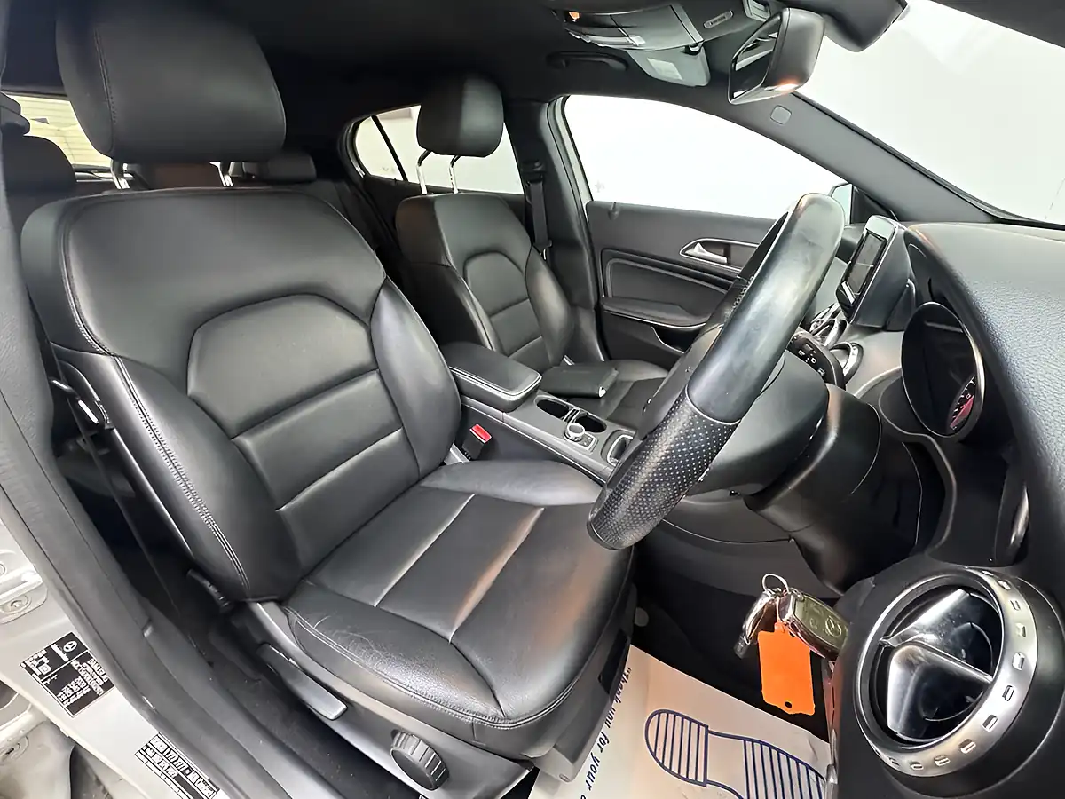 Used 2014 Mercedes-Benz Gla Se Silver - Interior and Exterior details 11