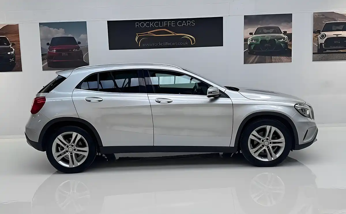 Used 2014 Mercedes-Benz Gla Se Silver - Interior and Exterior details 2