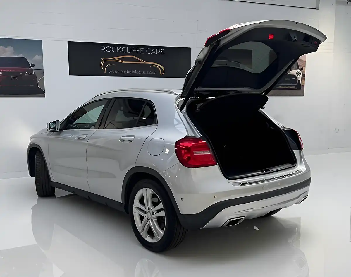 Used 2014 Mercedes-Benz Gla Se Silver - Interior and Exterior details 5