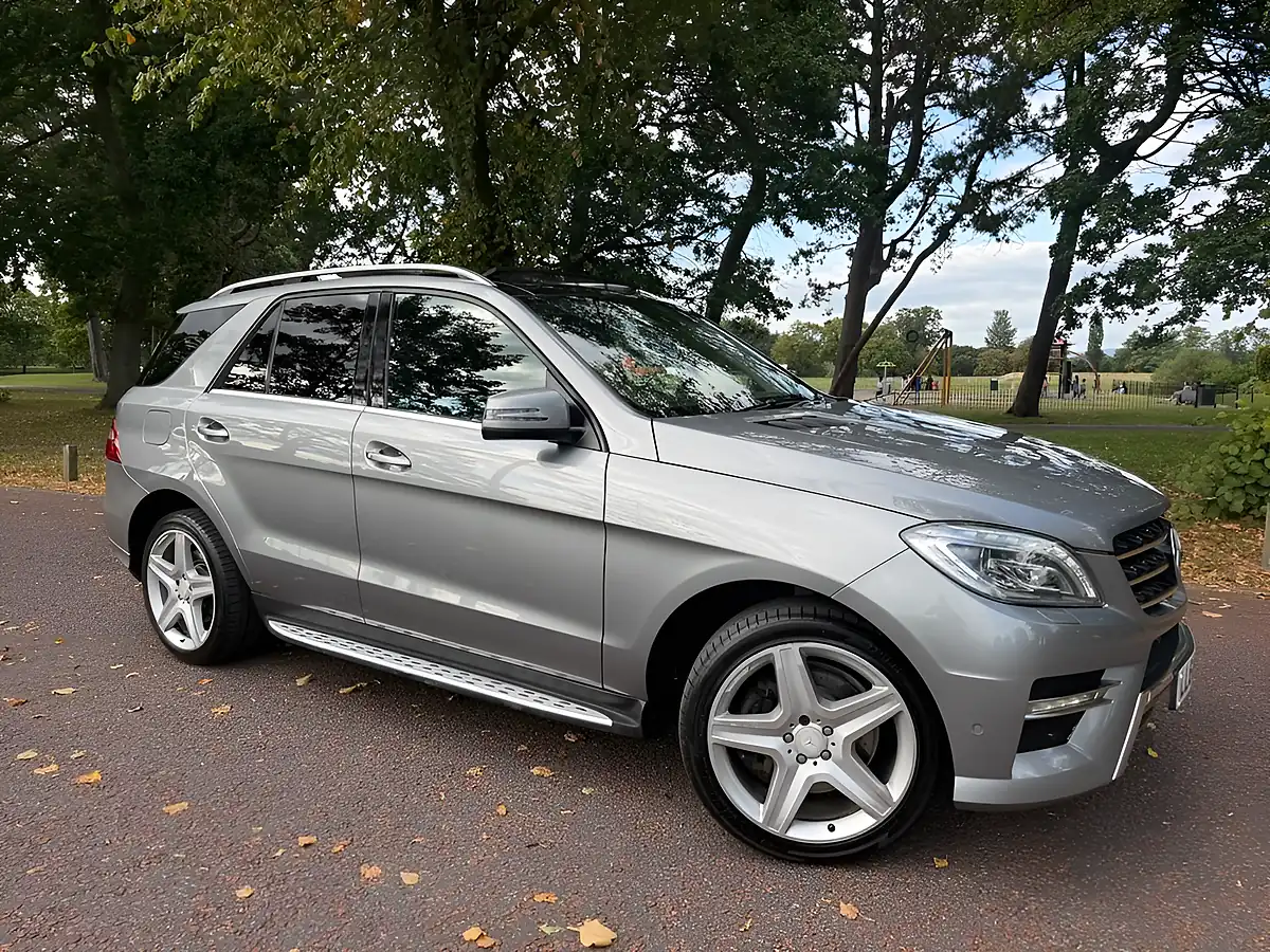 Used 2014 Mercedes-Benz M Class AMG Line Silver - Front View