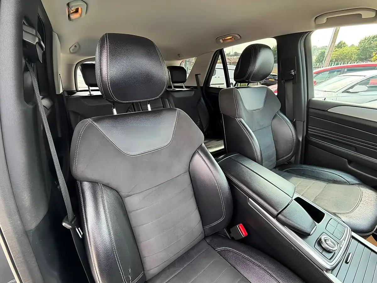 Used 2014 Mercedes-Benz M Class AMG Sport Grey - Interior and Exterior details 14