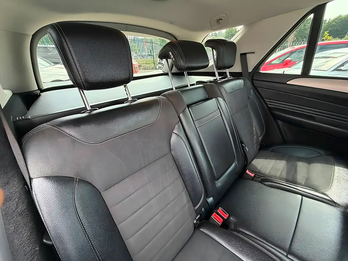 Used 2014 Mercedes-Benz M Class AMG Sport Grey - Interior and Exterior details 16