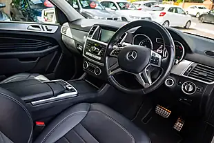 Used 2014 Mercedes-Benz M-Class AMG Sport Iridium Silver - Interior and Exterior details 2
