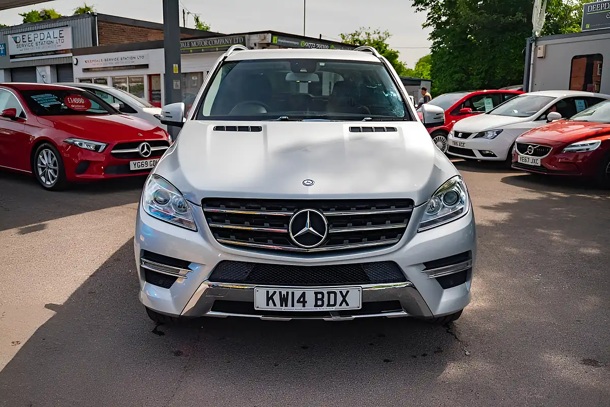 Used 2014 Mercedes-Benz M-Class AMG Sport Iridium Silver - Interior and Exterior details 3