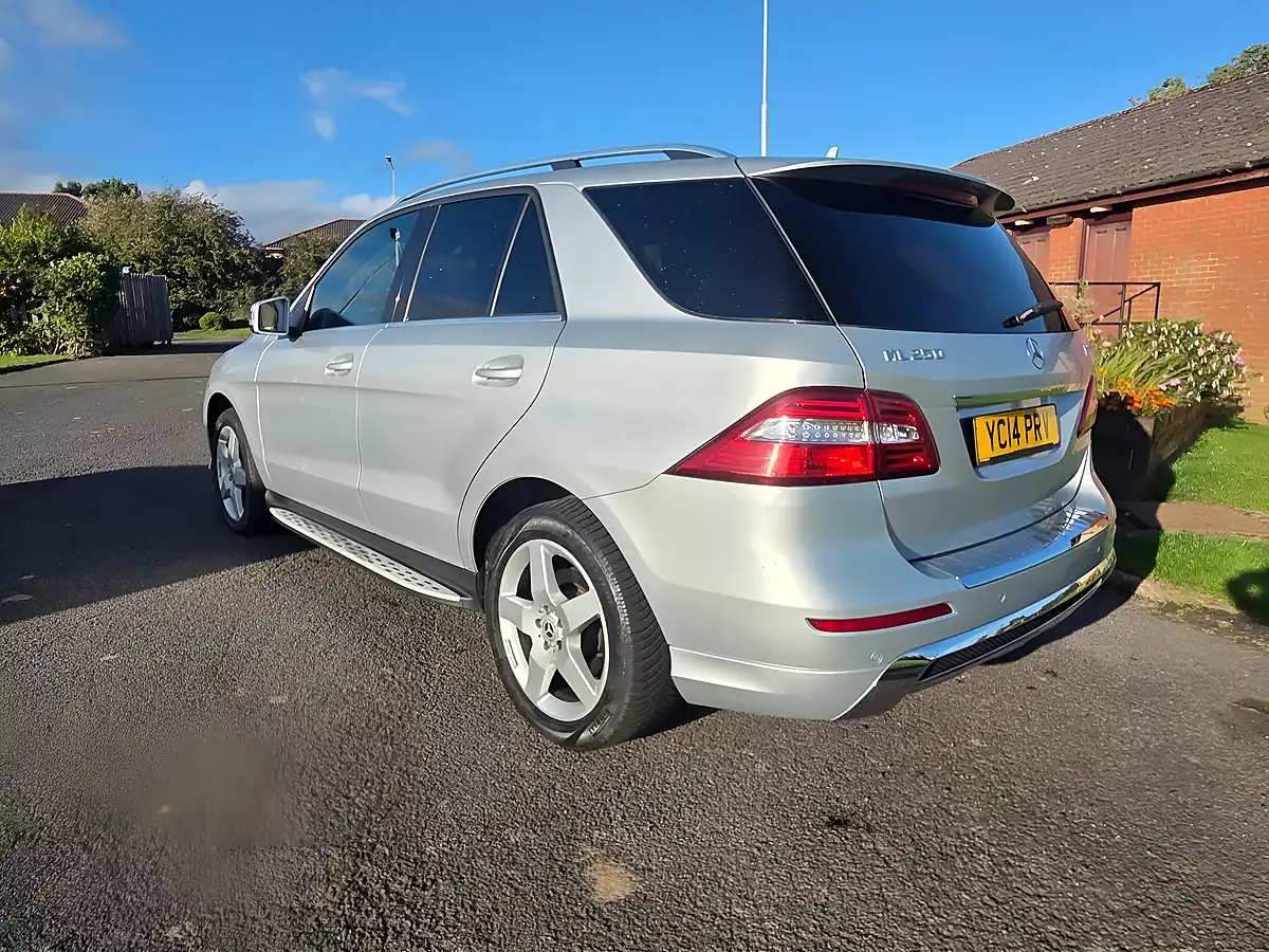 Used 2014 Mercedes-Benz M Class AMG Sport Silver - Interior and Exterior details 6