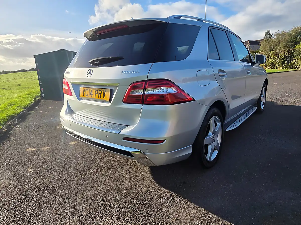 Used 2014 Mercedes-Benz M Class AMG Sport Silver - Interior and Exterior details 7