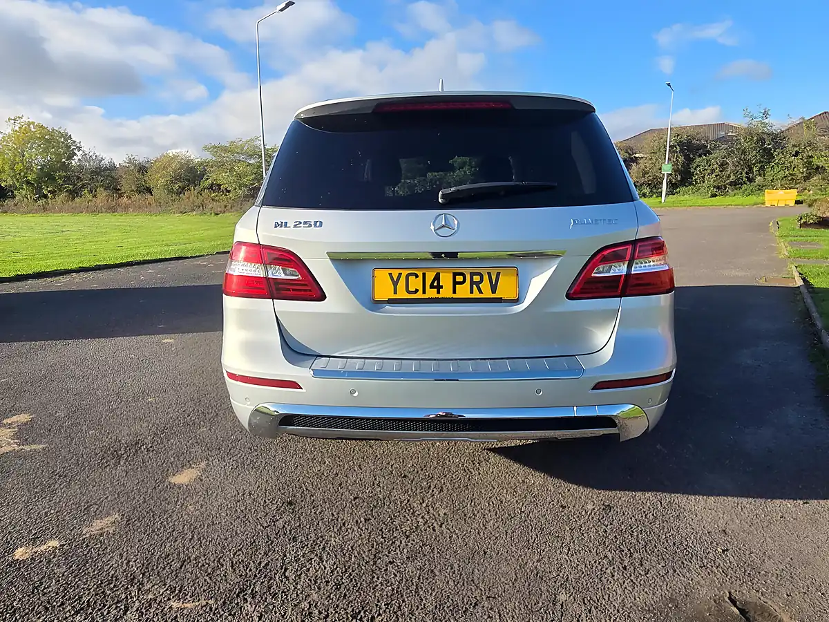 Used 2014 Mercedes-Benz M Class AMG Sport Silver - Interior and Exterior details 8