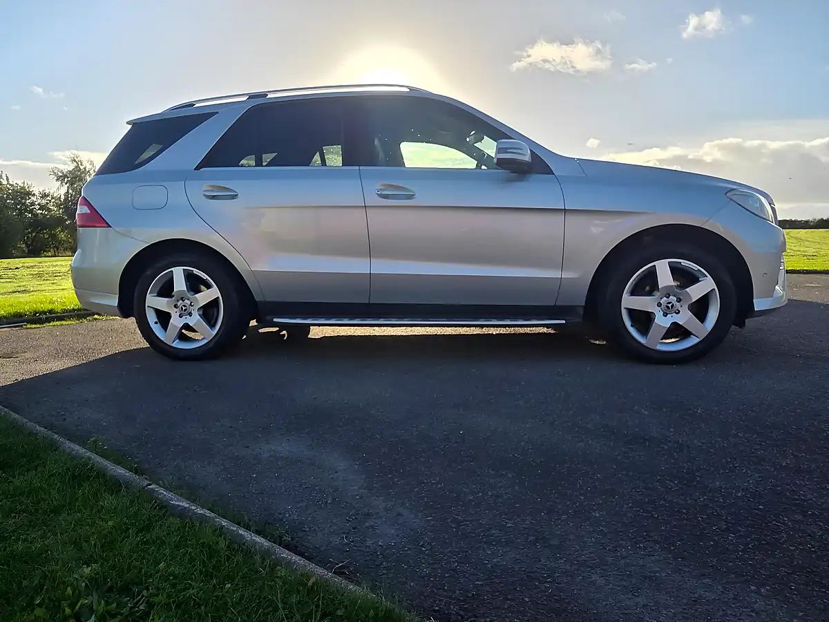 Used 2014 Mercedes-Benz M Class AMG Sport Silver - Interior and Exterior details 9