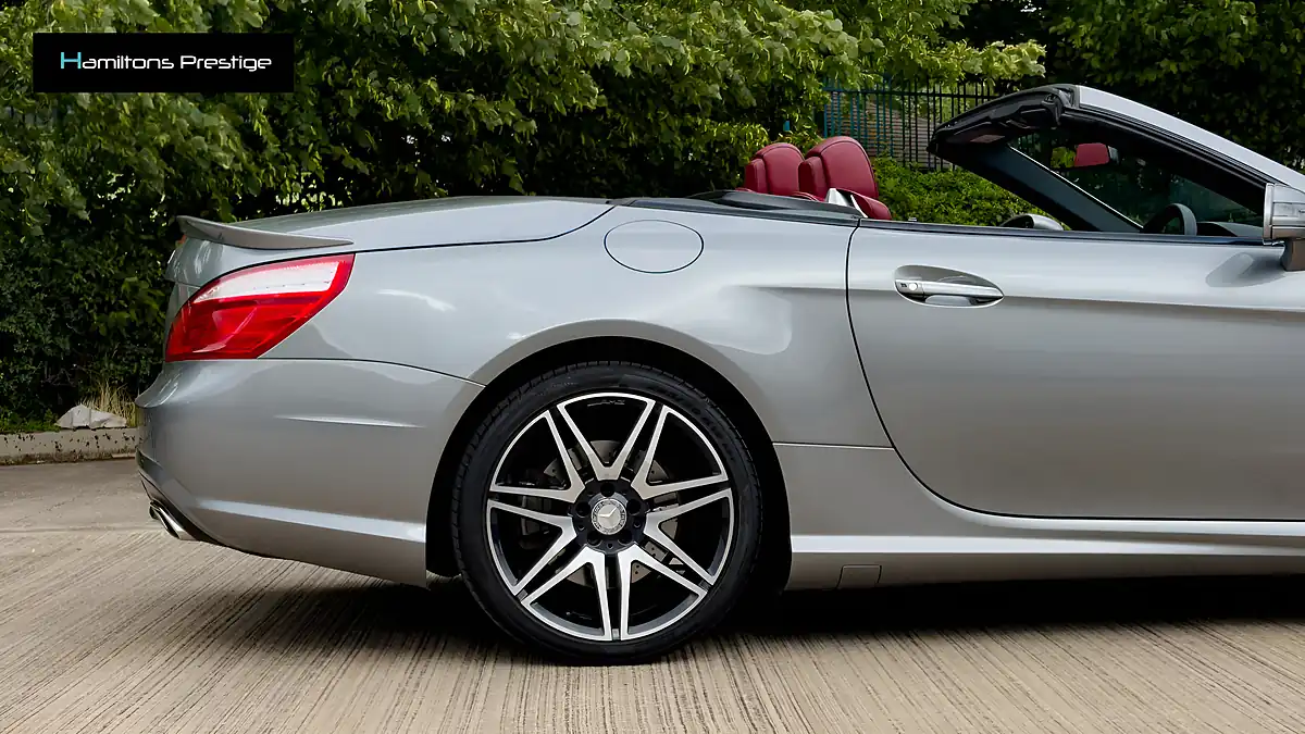 Used 2014 Mercedes-Benz Sl AMG Sport Silver - Interior and Exterior details 10