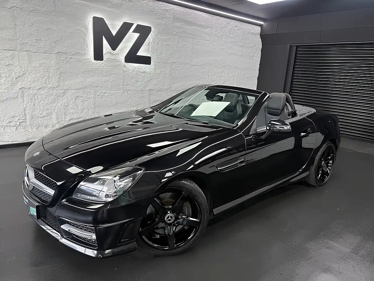 Used 2014 Mercedes-Benz Slk AMG Sport Black - Front View