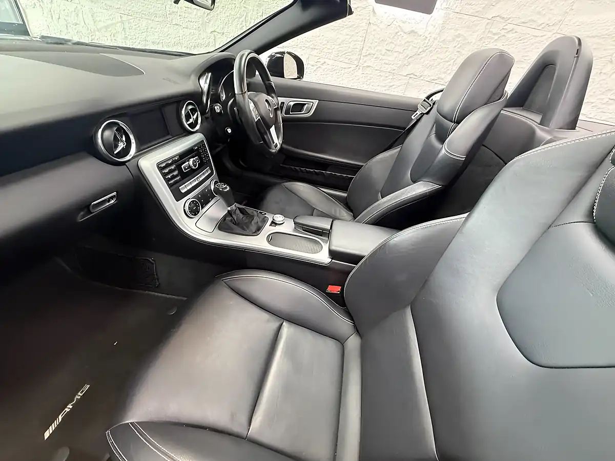 Used 2014 Mercedes-Benz Slk AMG Sport Black - Interior and Exterior details 5
