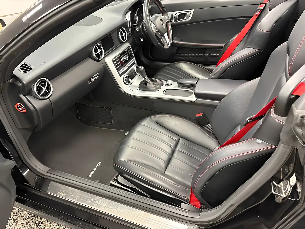 Used 2014 Mercedes-Benz Slk AMG Sport Black - Interior and Exterior details 19
