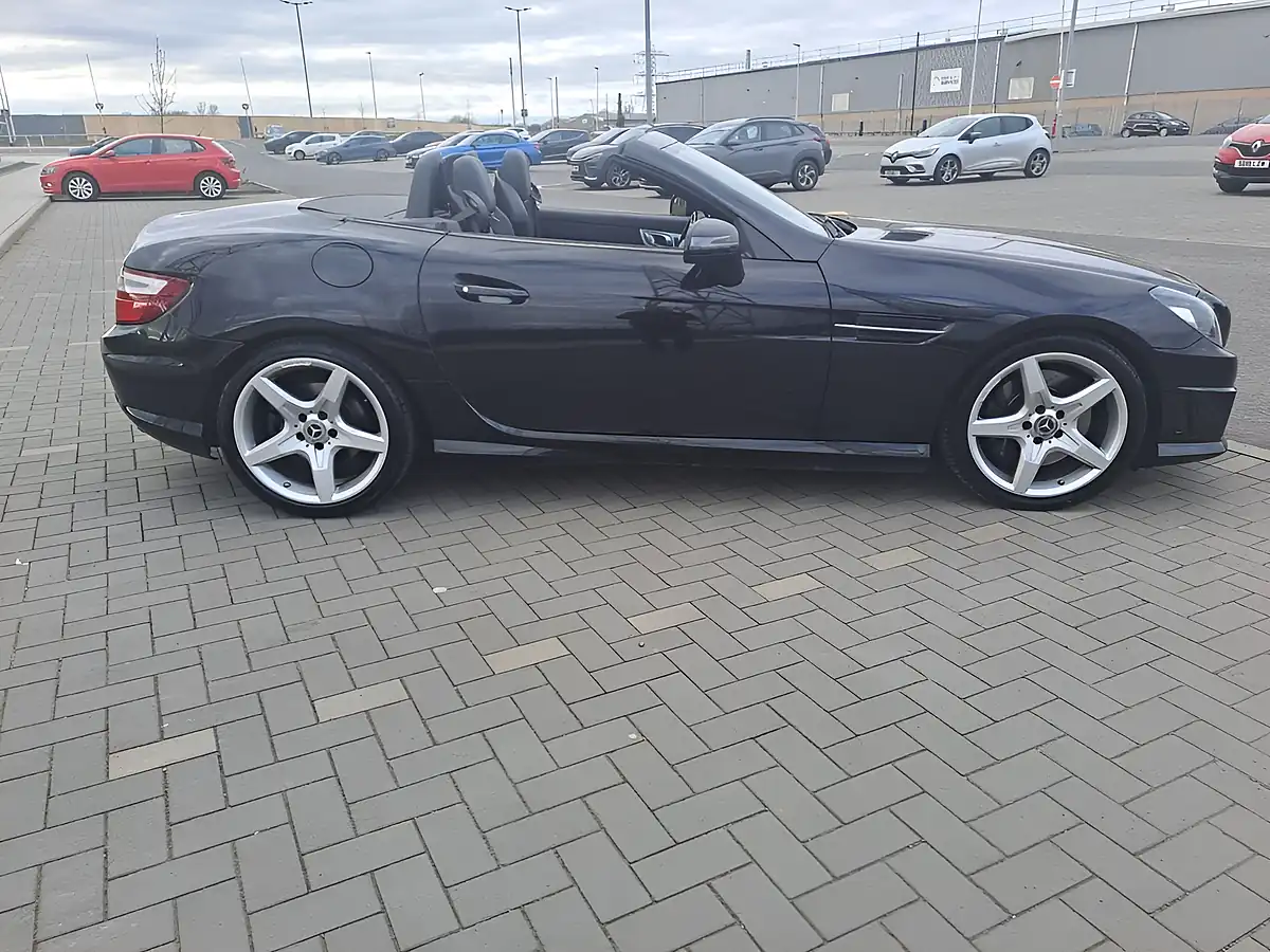 Used 2014 Mercedes-Benz Slk AMG Sport Black - Interior and Exterior details 10
