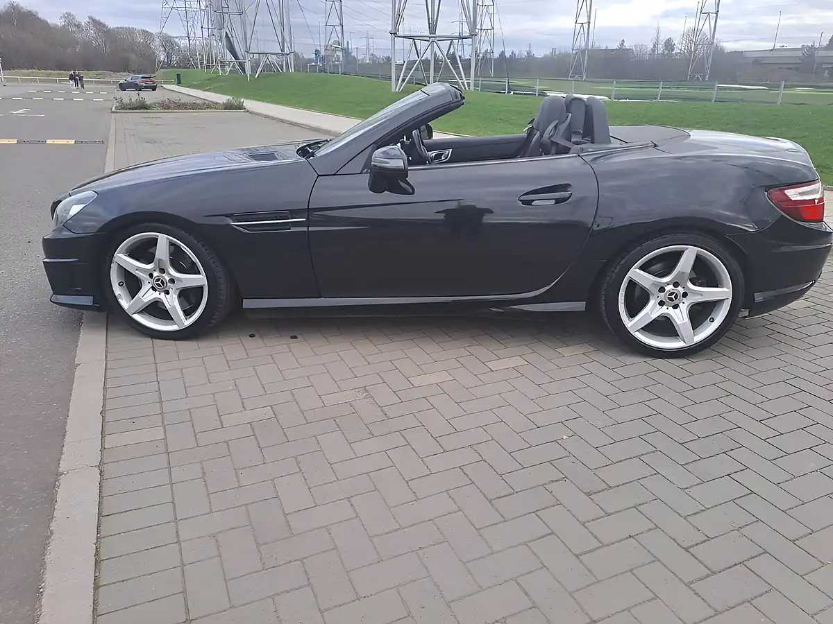 Used 2014 Mercedes-Benz Slk AMG Sport Black - Interior and Exterior details 4