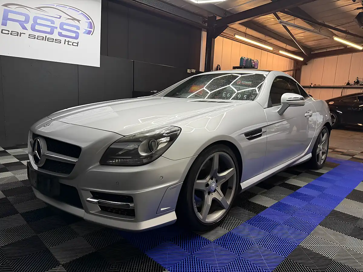 Used 2014 Mercedes-Benz Slk AMG Sport Silver - Interior and Exterior details 10