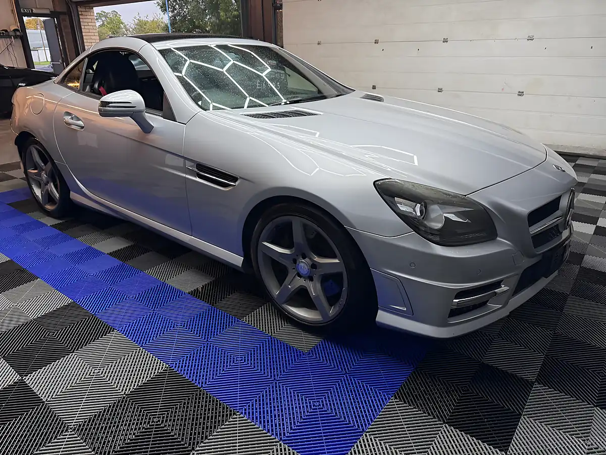 Used 2014 Mercedes-Benz Slk AMG Sport Silver - Interior and Exterior details 13
