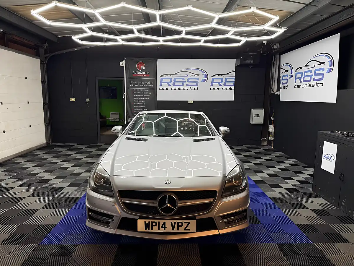 Used 2014 Mercedes-Benz Slk AMG Sport Silver - Interior and Exterior details 4