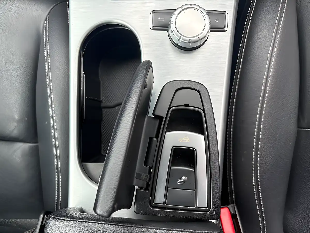 Used 2014 Mercedes-Benz Slk AMG Sport White - Interior and Exterior details 19