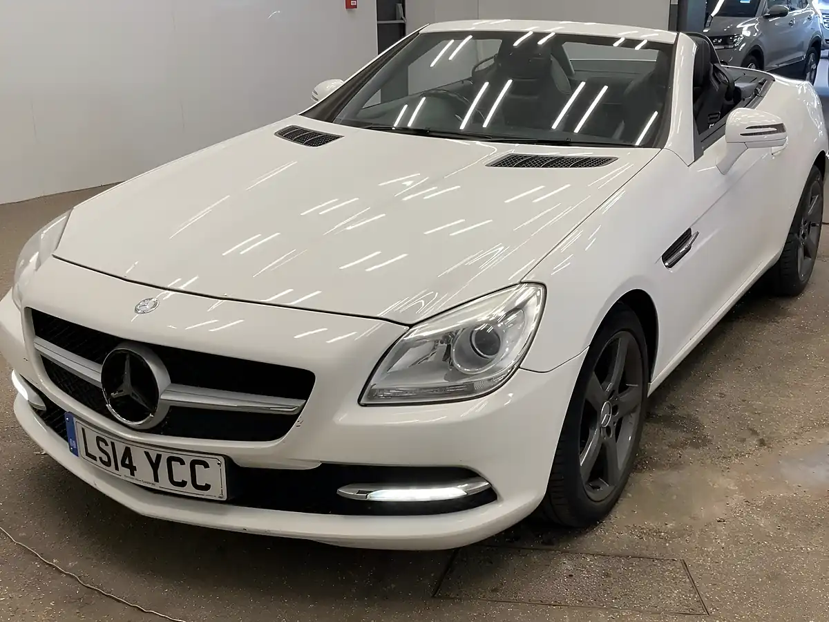 Used 2014 Mercedes-Benz Slk Convertible White - Interior and Exterior details 2