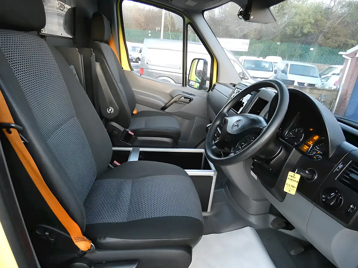 Used 2014 Mercedes-Benz Sprinter 519 Yellow - Interior and Exterior details 11