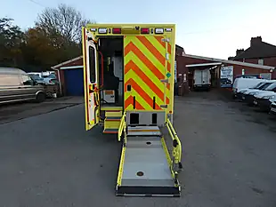 Used 2014 Mercedes-Benz Sprinter 519 Yellow - Interior and Exterior details 19