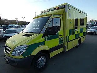 Used 2014 Mercedes-Benz Sprinter 519 Yellow - Interior and Exterior details 8