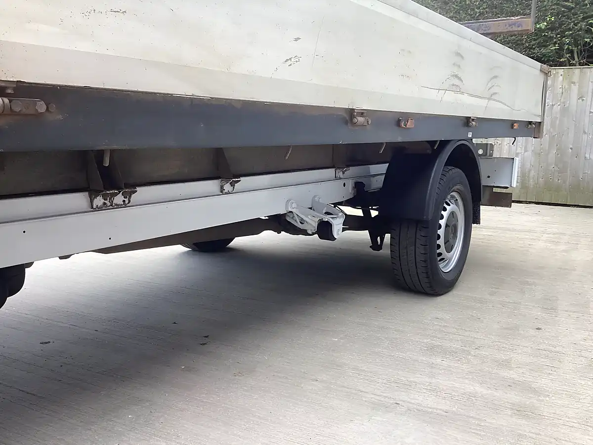 Used 2014 Mercedes-Benz Sprinter Drop Side 14 Ft Body White - Interior and Exterior details 10