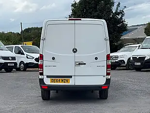 Used 2014 Mercedes-Benz Sprinter Mwb Low Roof White - Interior and Exterior details 11