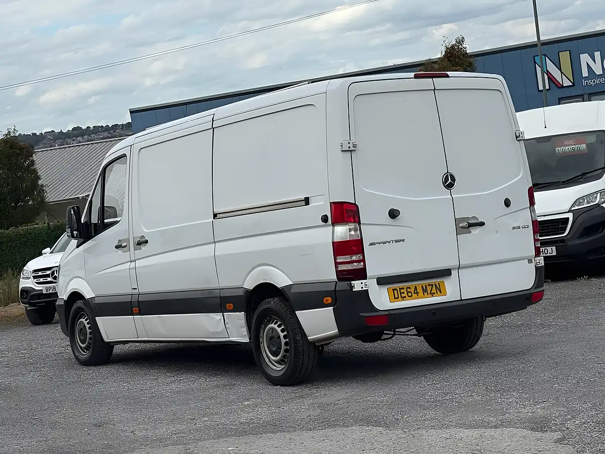 Used 2014 Mercedes-Benz Sprinter Mwb Low Roof White - Interior and Exterior details 5
