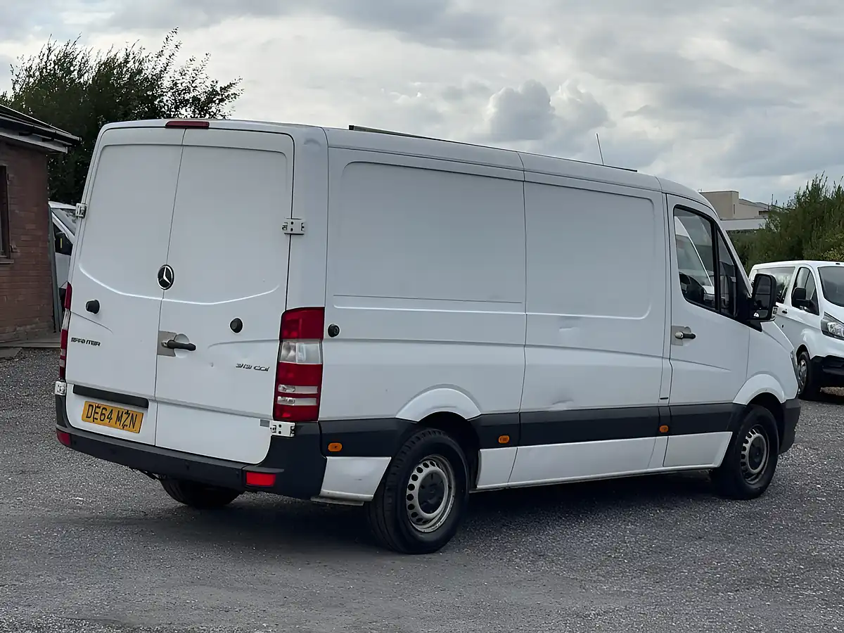 Used 2014 Mercedes-Benz Sprinter Mwb Low Roof White - Interior and Exterior details 6