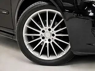 Used 2014 Mercedes-Benz Viano Avantgarde Obsidian Black - Interior and Exterior details 17