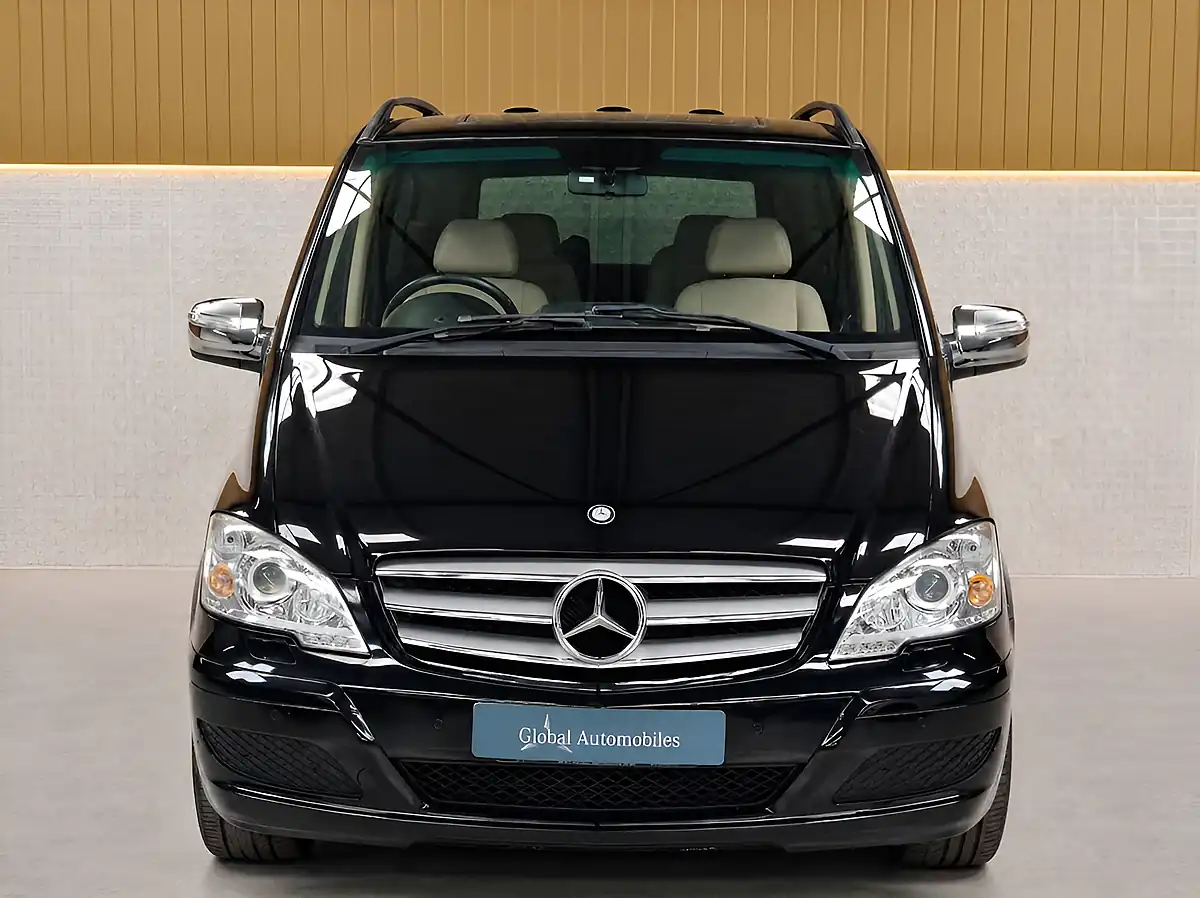 Used 2014 Mercedes-Benz Viano Avantgarde Obsidian Black - Interior and Exterior details 2