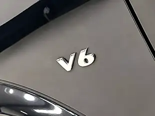 Used 2014 Mercedes-Benz Viano Avantgarde Obsidian Black - Interior and Exterior details 9