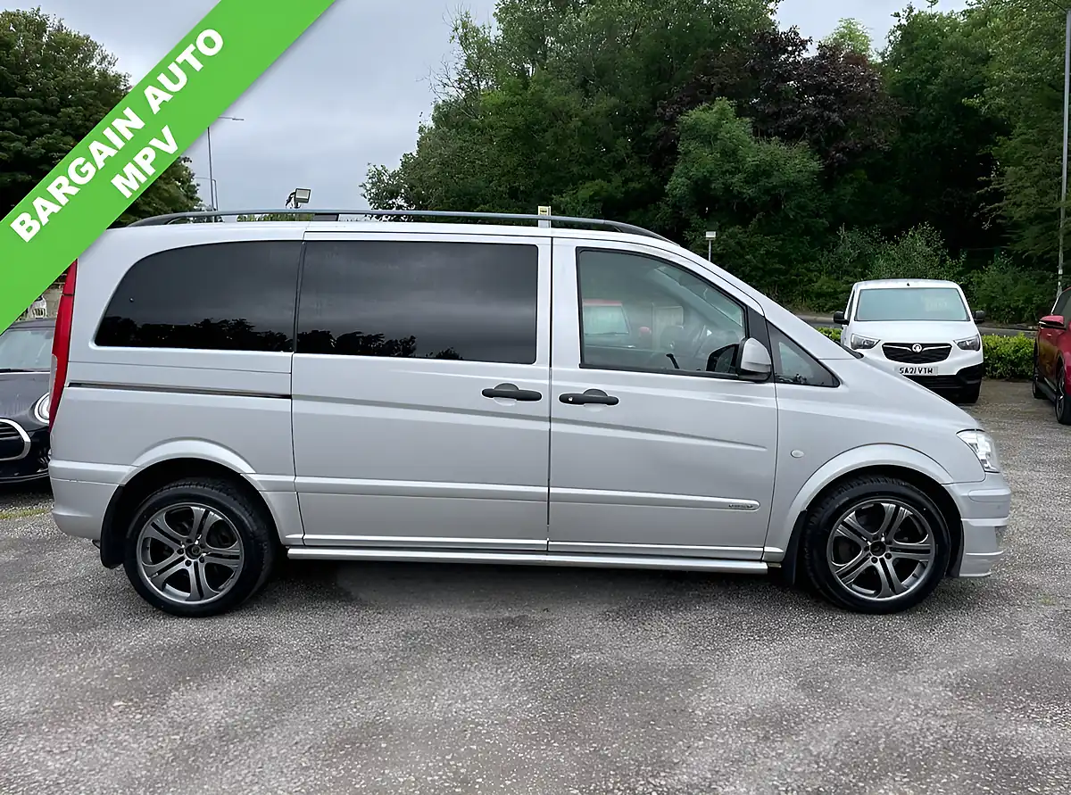 Used 2014 Mercedes-Benz Vito Dualiner Dualiner Sport Silver - Front View