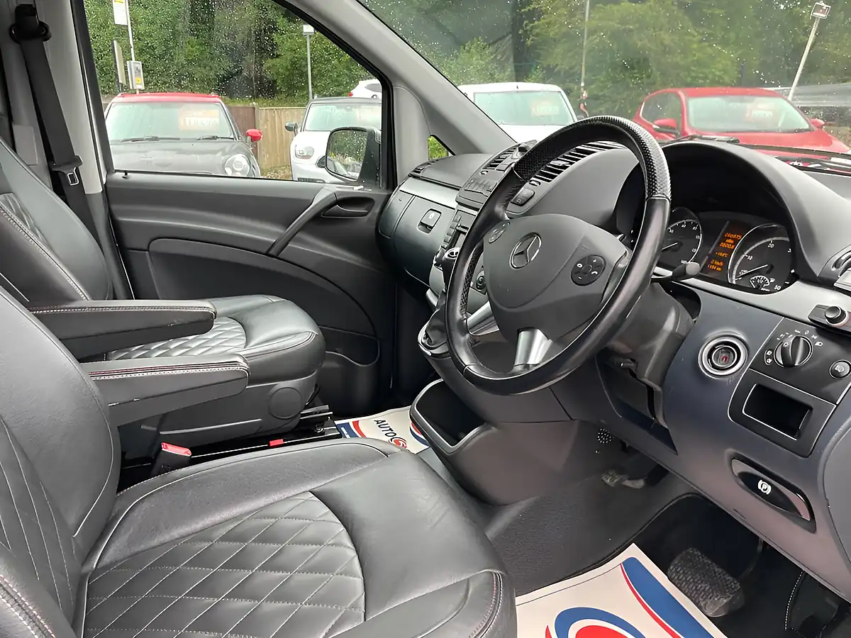 Used 2014 Mercedes-Benz Vito Dualiner Dualiner Sport Silver - Interior and Exterior details 10