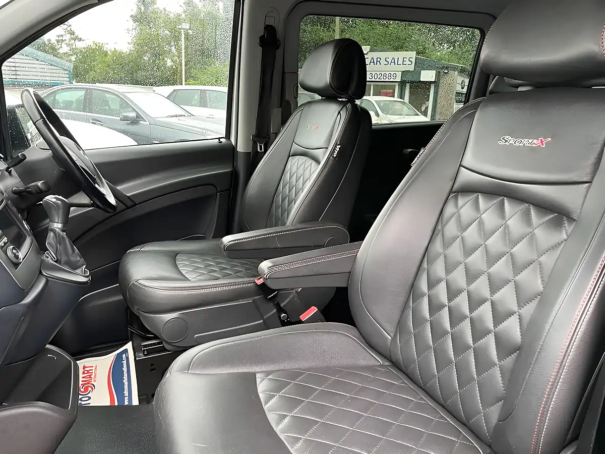 Used 2014 Mercedes-Benz Vito Dualiner Dualiner Sport Silver - Interior and Exterior details 11