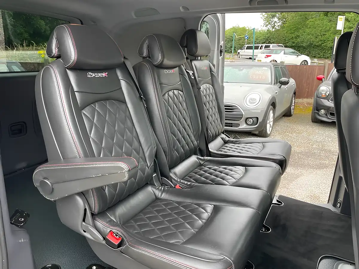 Used 2014 Mercedes-Benz Vito Dualiner Dualiner Sport Silver - Interior and Exterior details 12