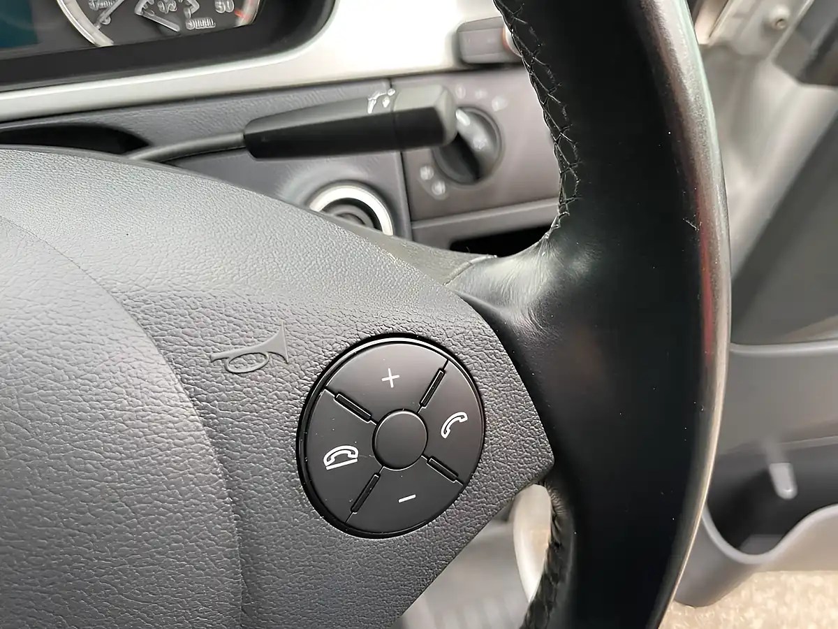 Used 2014 Mercedes-Benz Vito Dualiner Dualiner Sport Silver - Interior and Exterior details 16