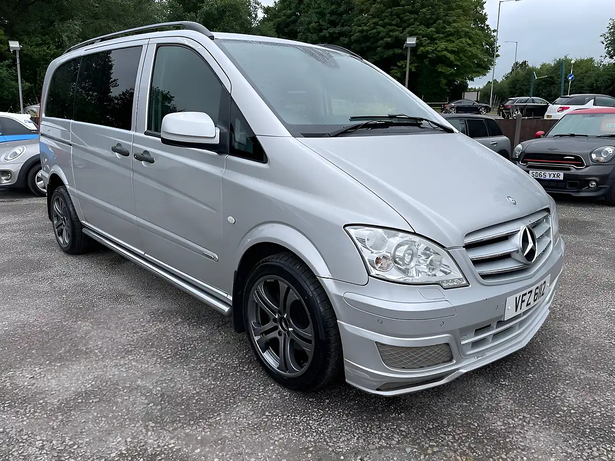 Used 2014 Mercedes-Benz Vito Dualiner Dualiner Sport Silver - Interior and Exterior details 6