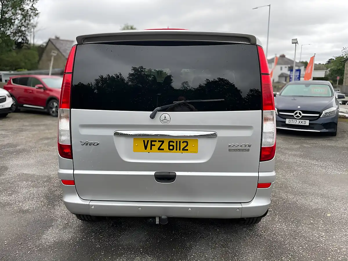 Used 2014 Mercedes-Benz Vito Dualiner Dualiner Sport Silver - Interior and Exterior details 8