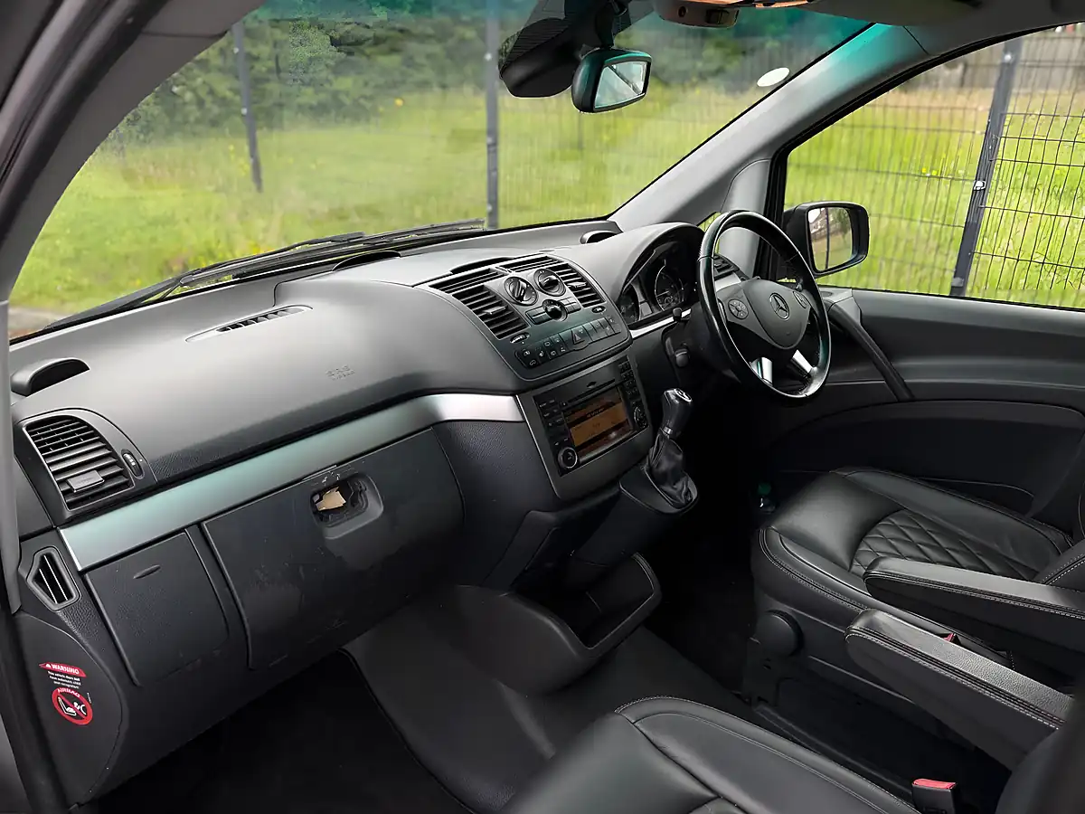 Used 2014 Mercedes-Benz Vito Dualiner Sport L3 Silver - Interior and Exterior details 12