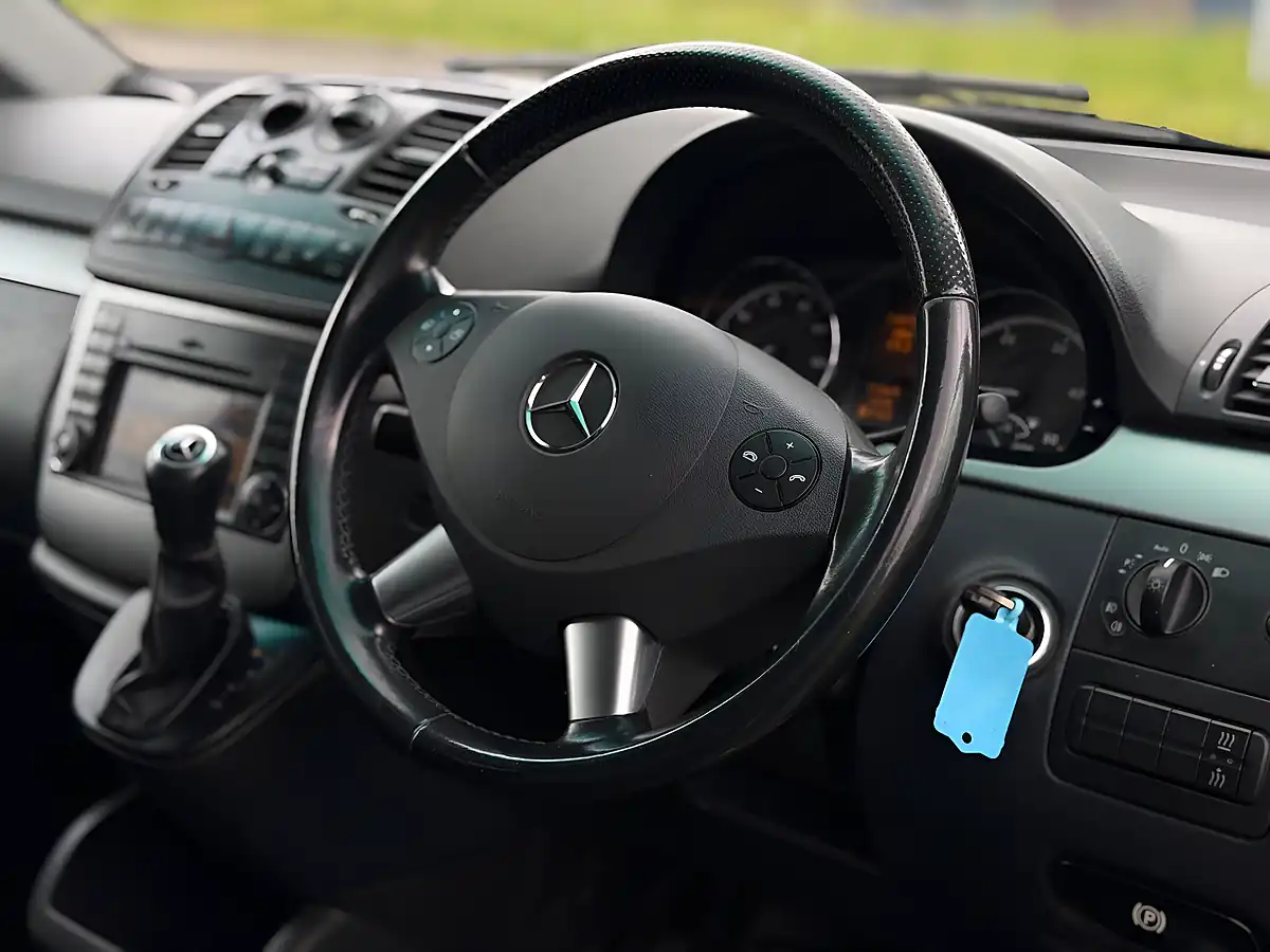 Used 2014 Mercedes-Benz Vito Dualiner Sport L3 Silver - Interior and Exterior details 17
